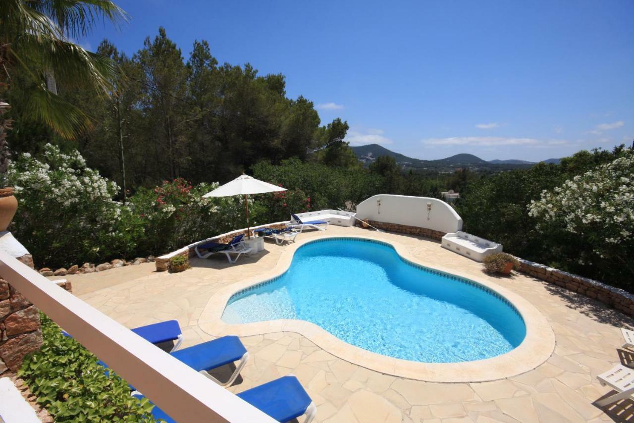Can Alinda Santa Eularia des Riu Bagian luar foto